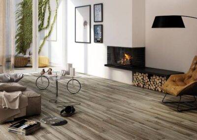 salon avec carrelage imitation parquet