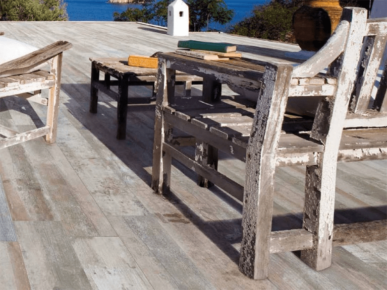 DALLES DE CARRELAGE ASPECT BOIS VIEILLI