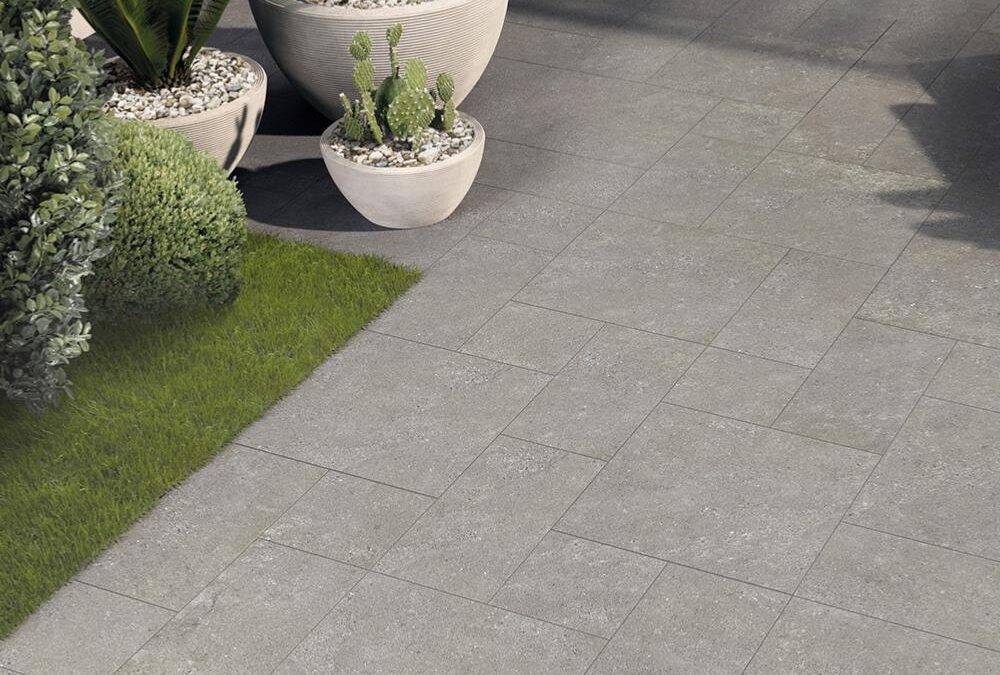 Carrelage extérieur moderne effet pierre opus