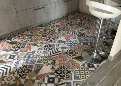 Carreaux ciment sol intérieur